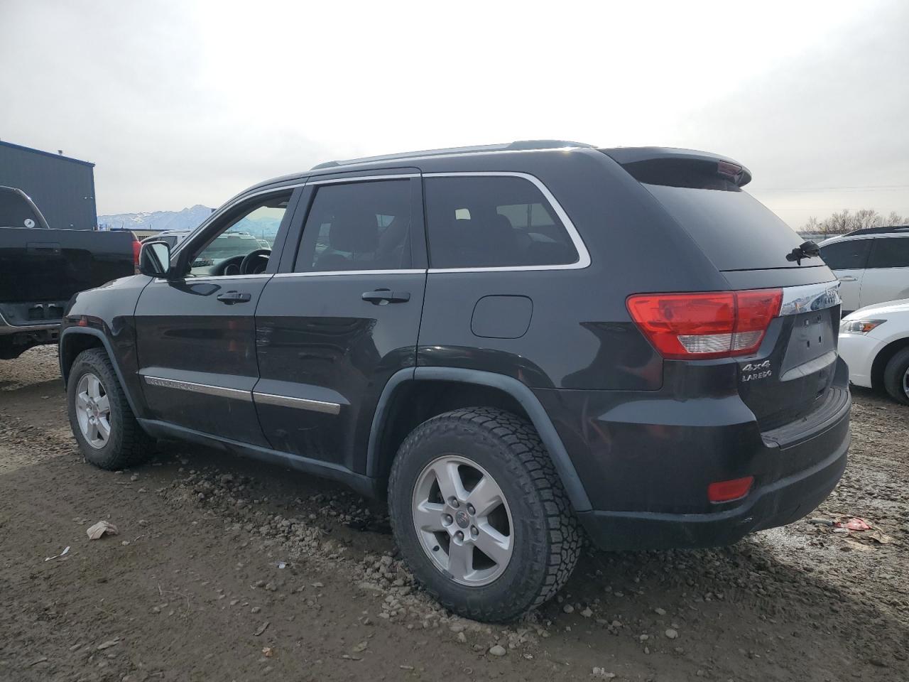 2011 Jeep Grand Cherokee - Image 2