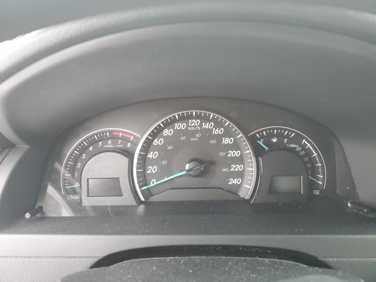 2013 Toyota Camry - Image 9