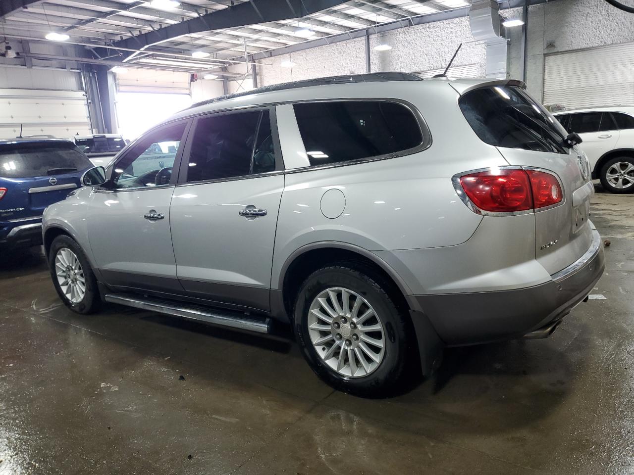 2011 Buick Enclave - Image 2