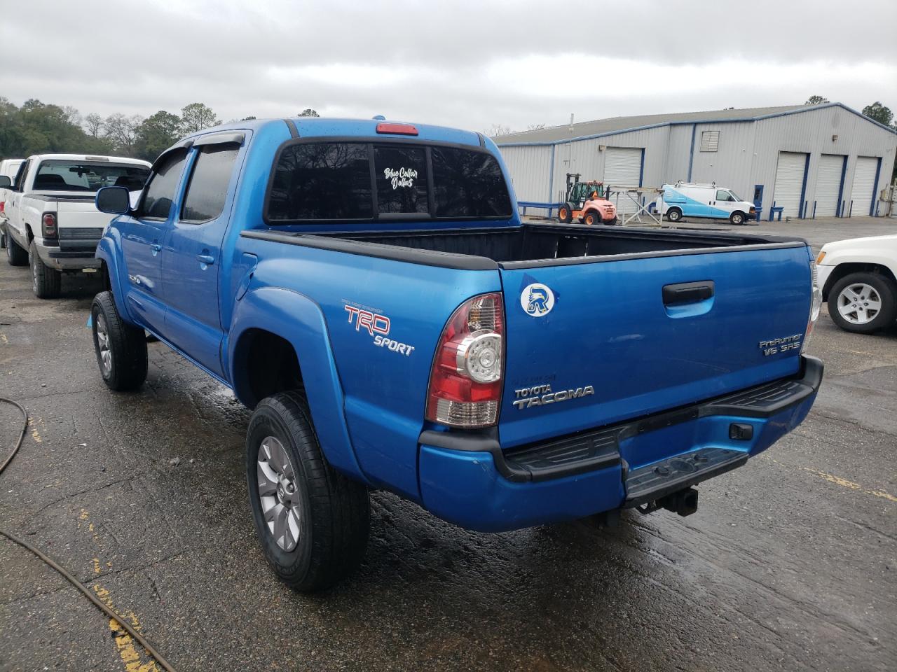 2010 Toyota Tacoma - Image 2
