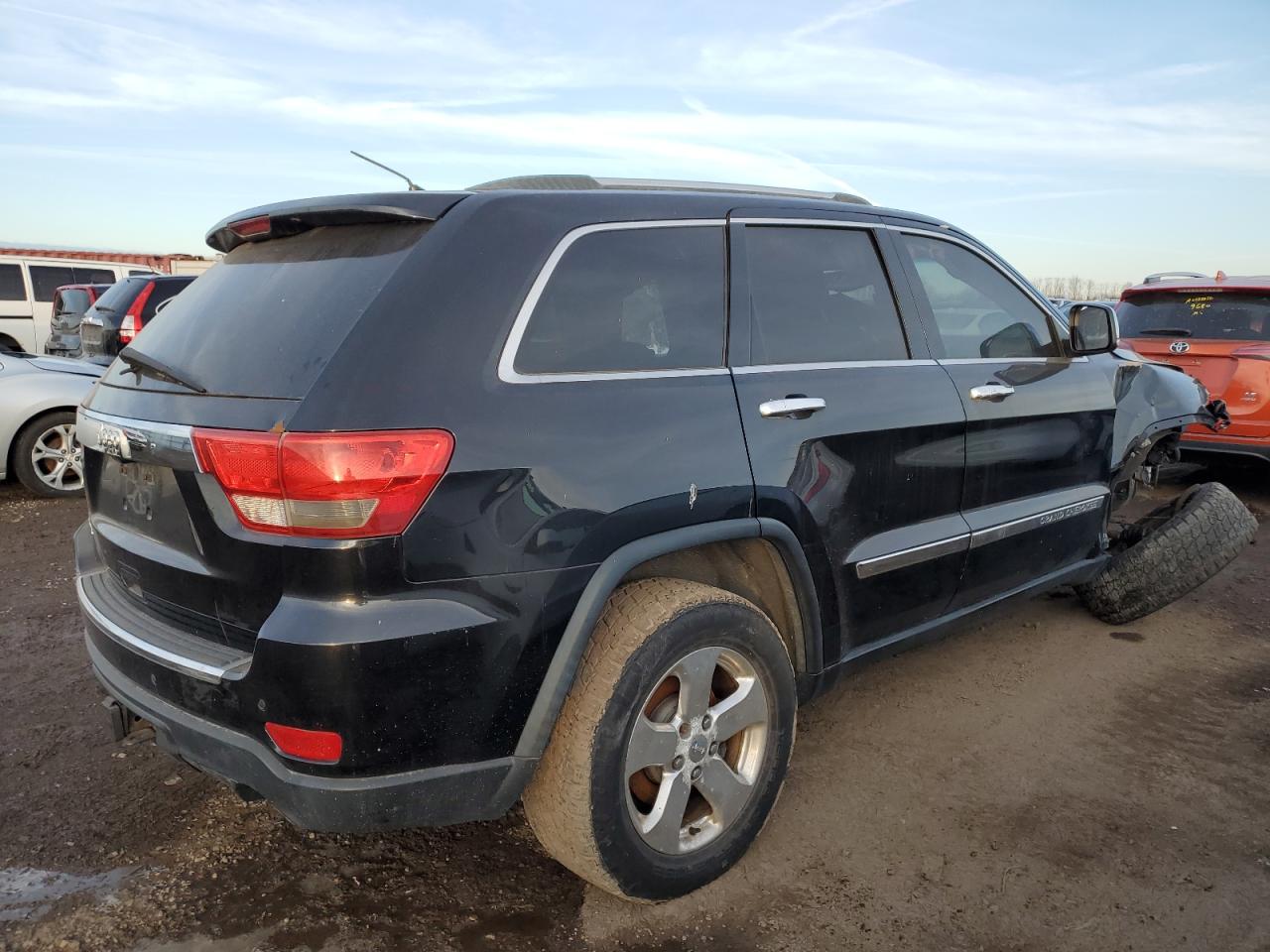 2012 Jeep Grand Cherokee - Image 3
