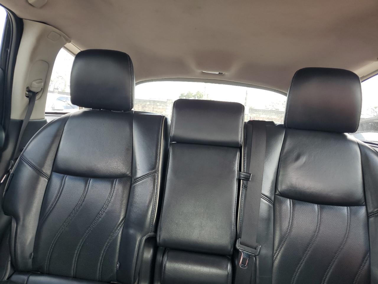 2018 Infiniti QX60 - Image 10