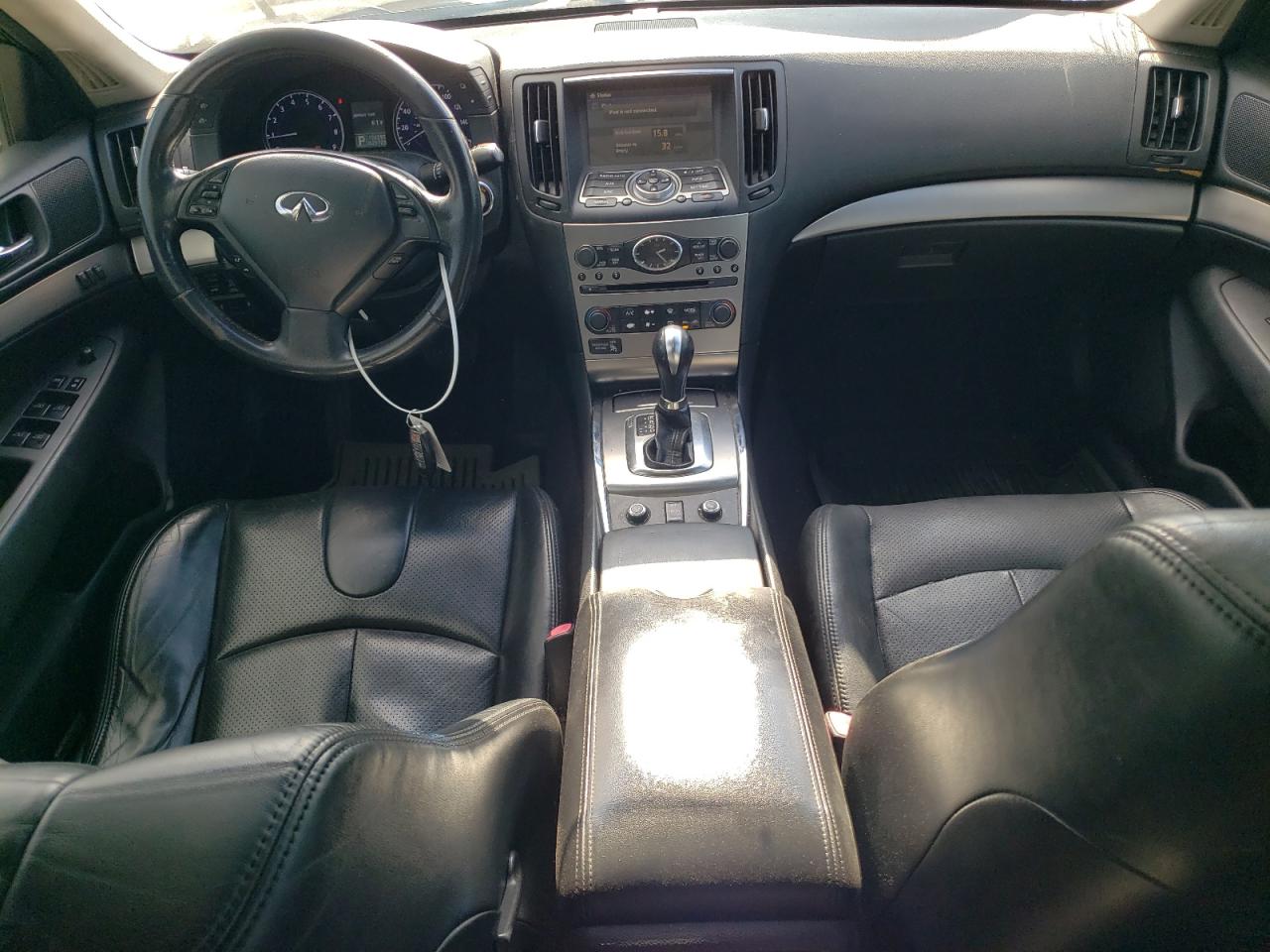 2011 Infiniti G - Image 8