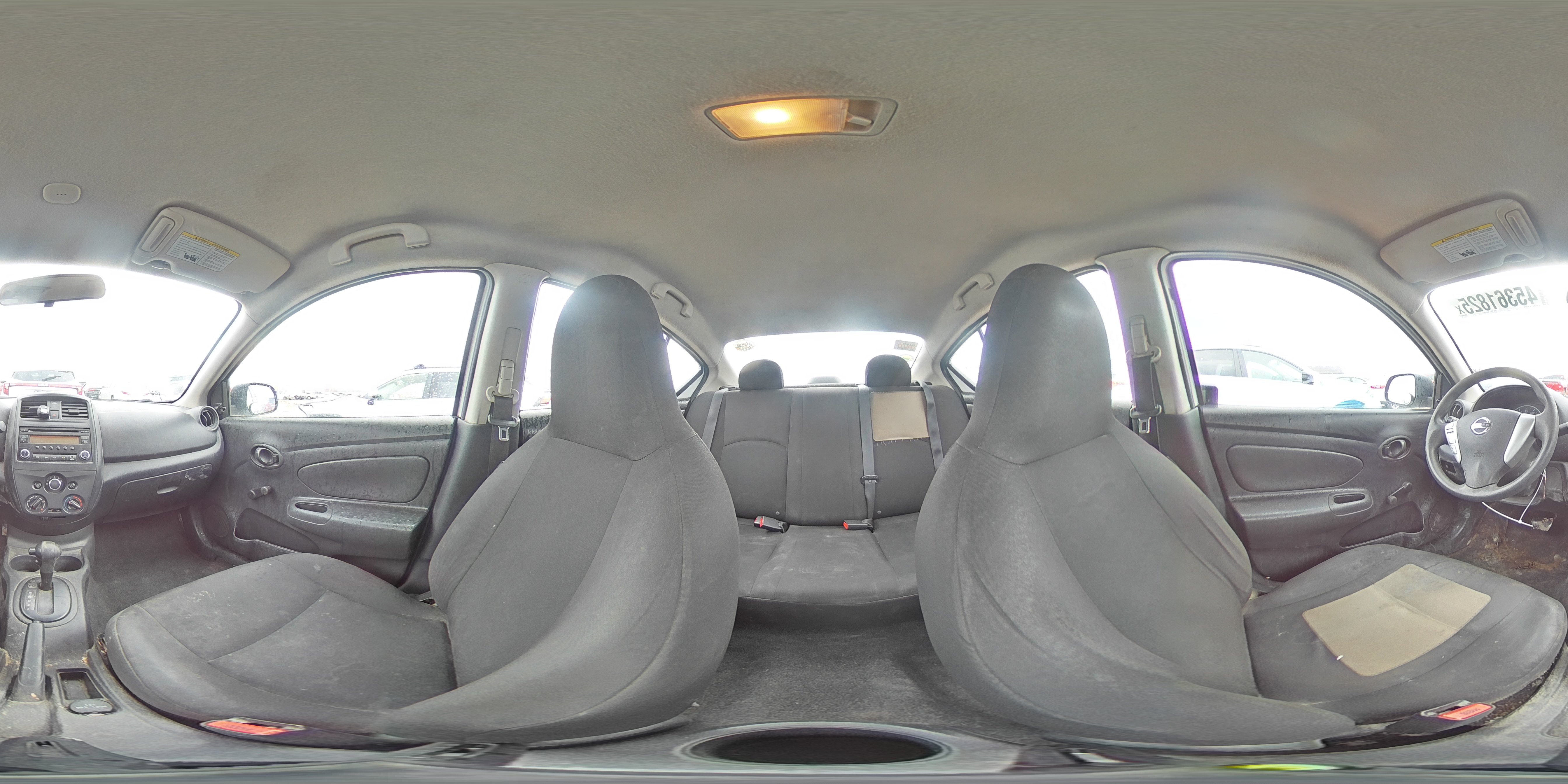 2015 Nissan Versa - Image 14