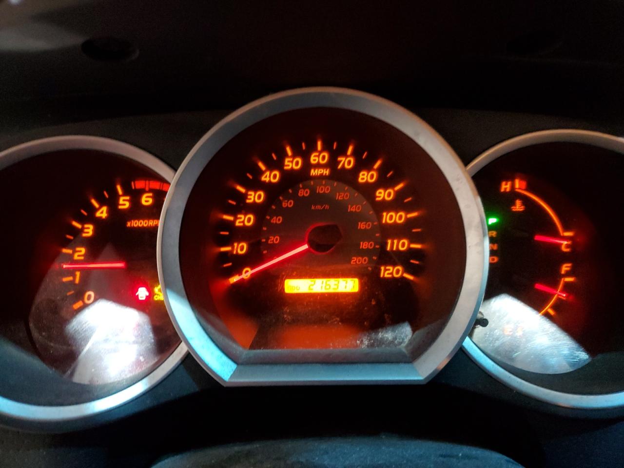 2005 Toyota Tacoma - Image 9