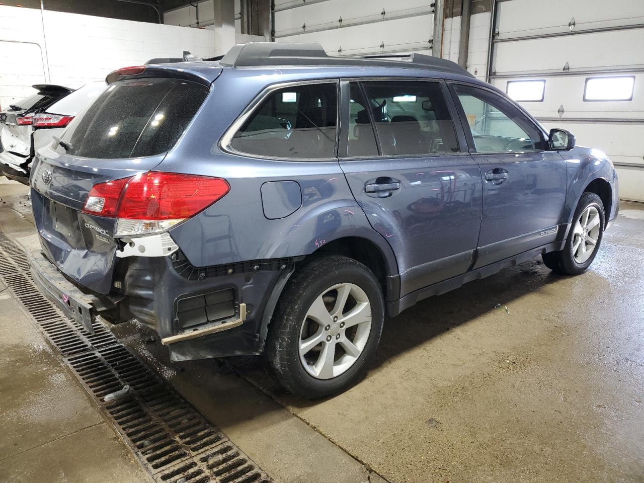 2014 Subaru Outback - Image 3