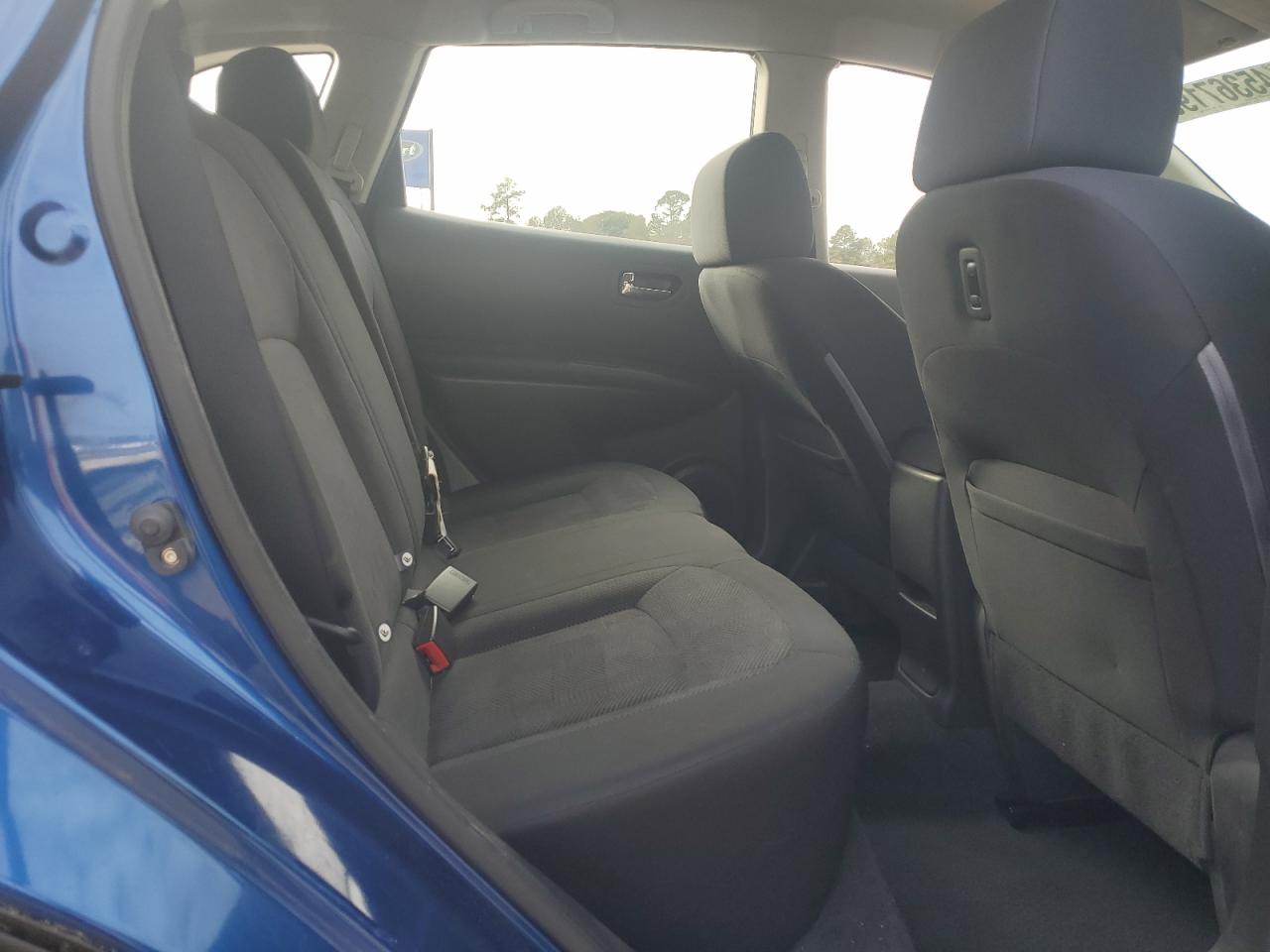 2011 Nissan Rogue - Image 12