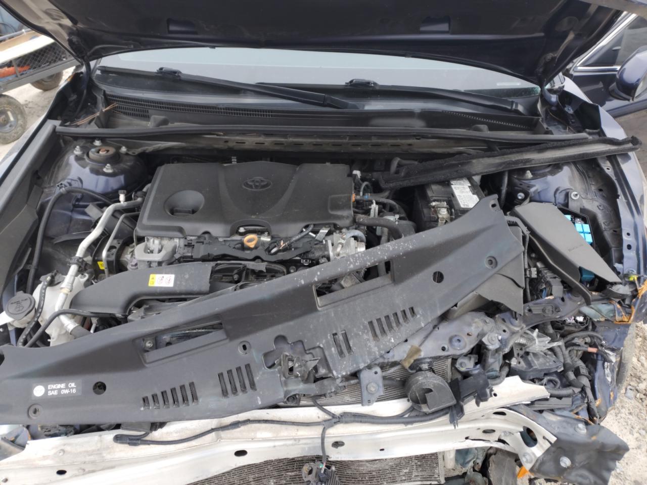 2021 Toyota Camry - Image 11
