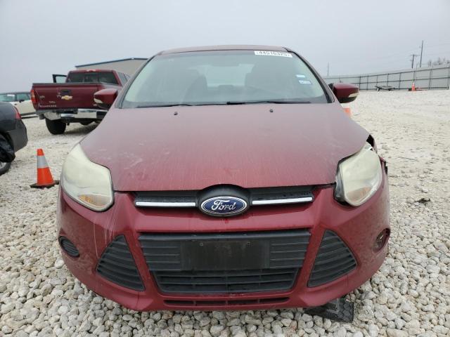 Sedans FORD FOCUS 2014 Czerwony