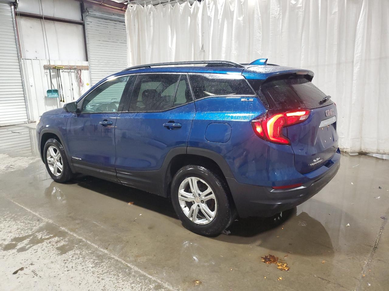 2020 GMC Terrain - Image 2