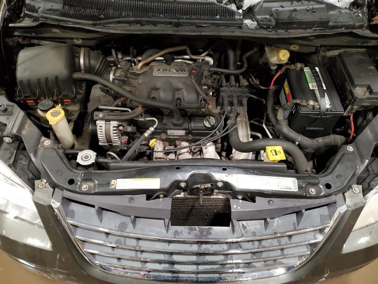 2010 Chrysler Town & Country - Image 12