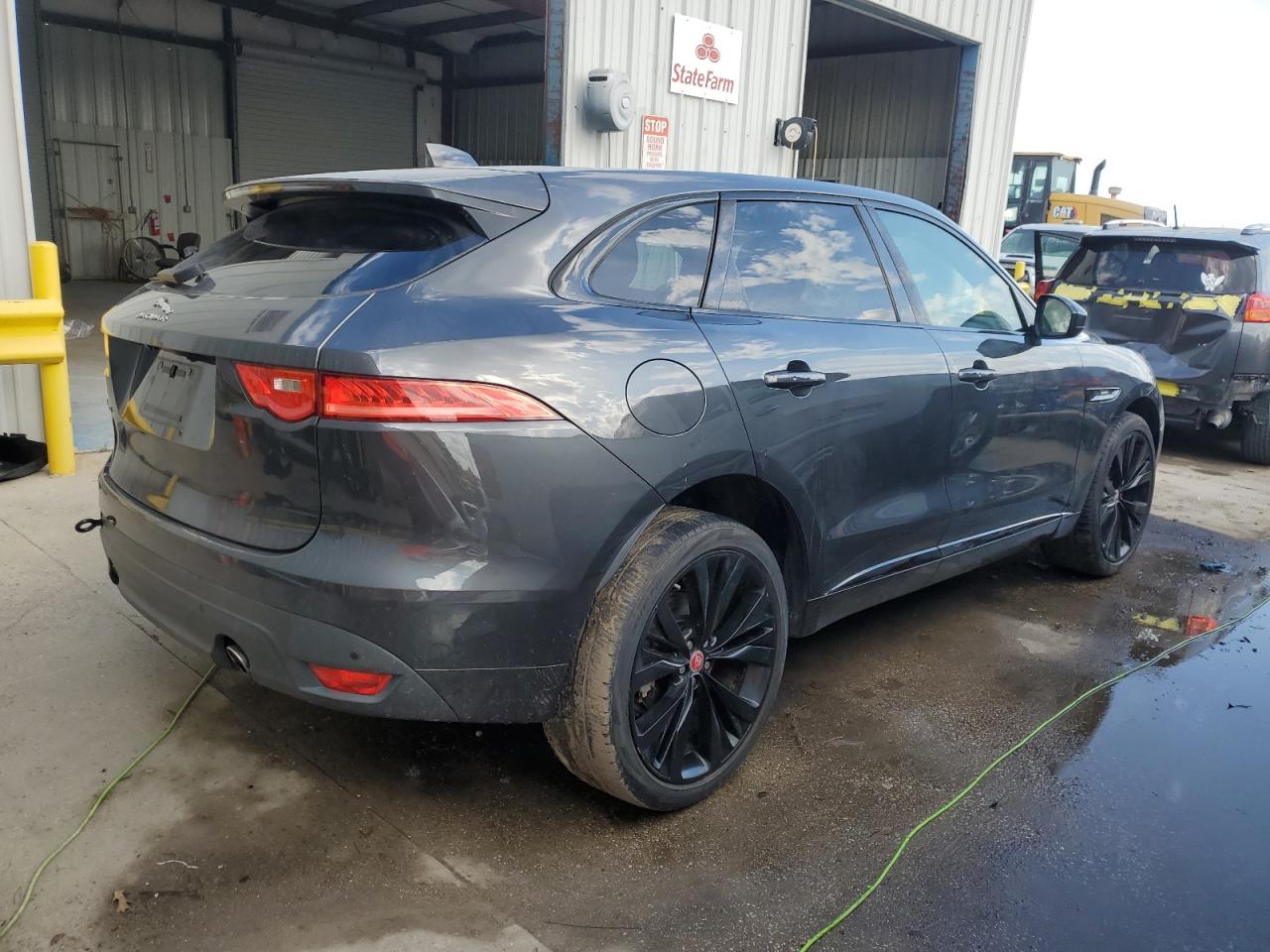 2020 Jaguar F-Pace - Image 3