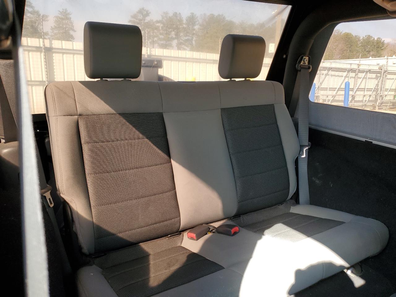 2010 Jeep Wrangler - Image 10