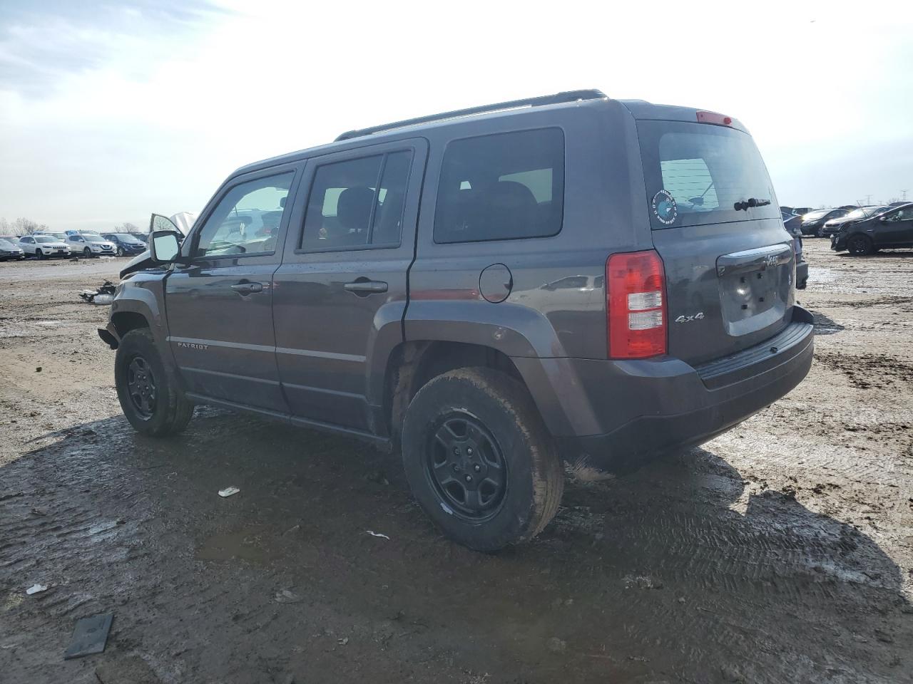 2016 Jeep Liberty (Patriot) - Image 2
