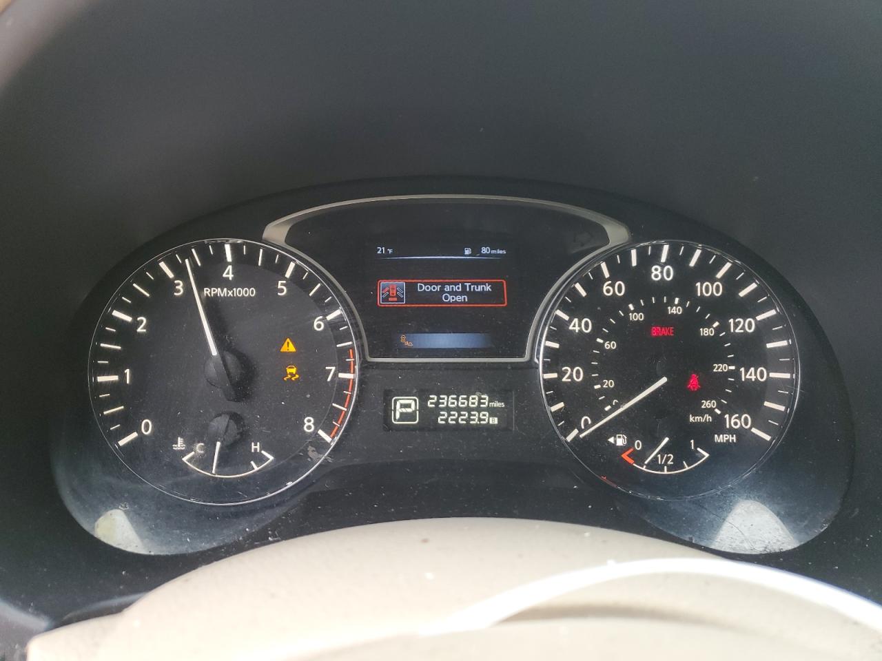 2015 Nissan Altima - Image 9