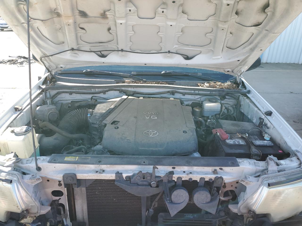 2014 Toyota Tacoma - Image 11
