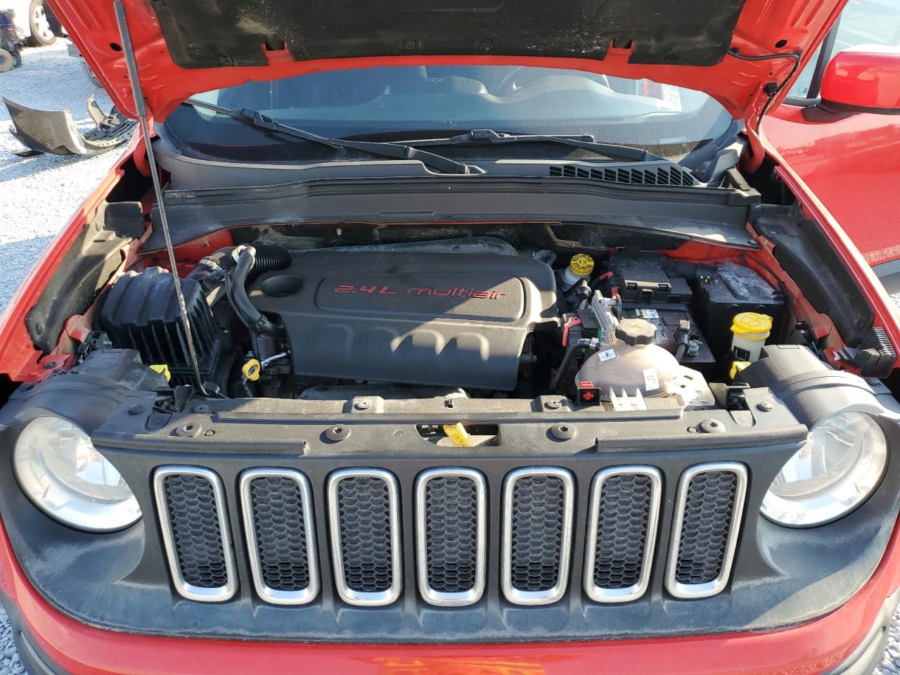 2017 Jeep Renegade - Image 13