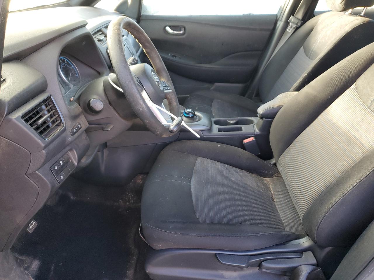 2018 Nissan Leaf - Image 7