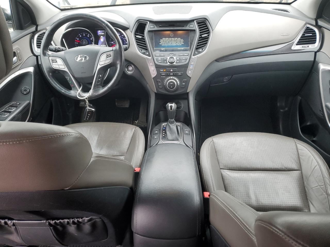 2014 Hyundai Santa Fe - Image 8