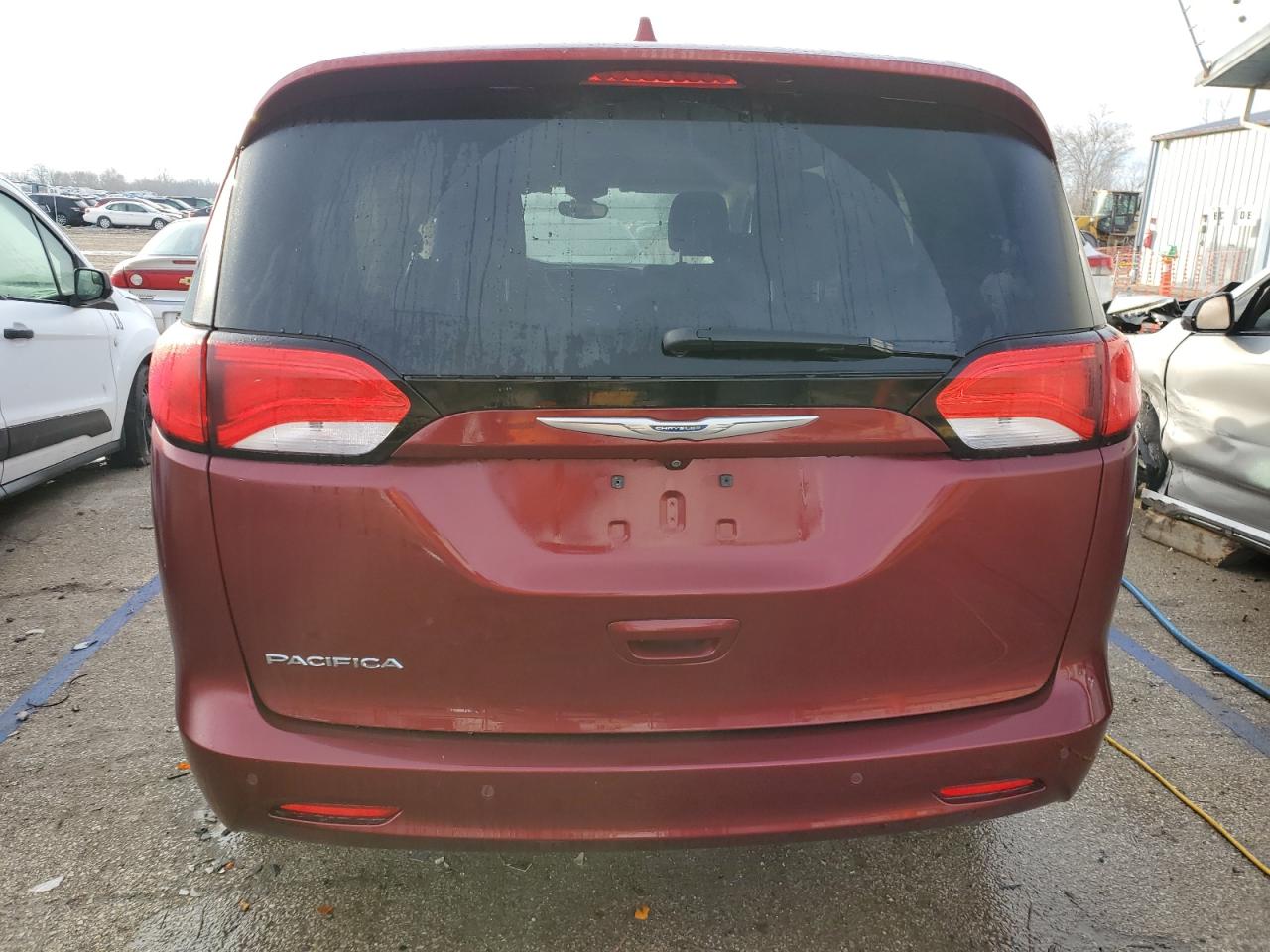 2017 Chrysler Pacifica - Image 6