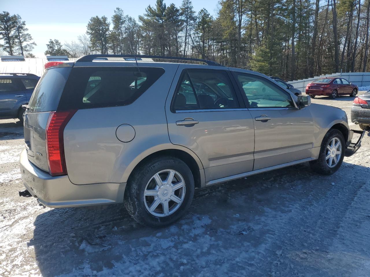 2004 Cadillac SRX - Image 3