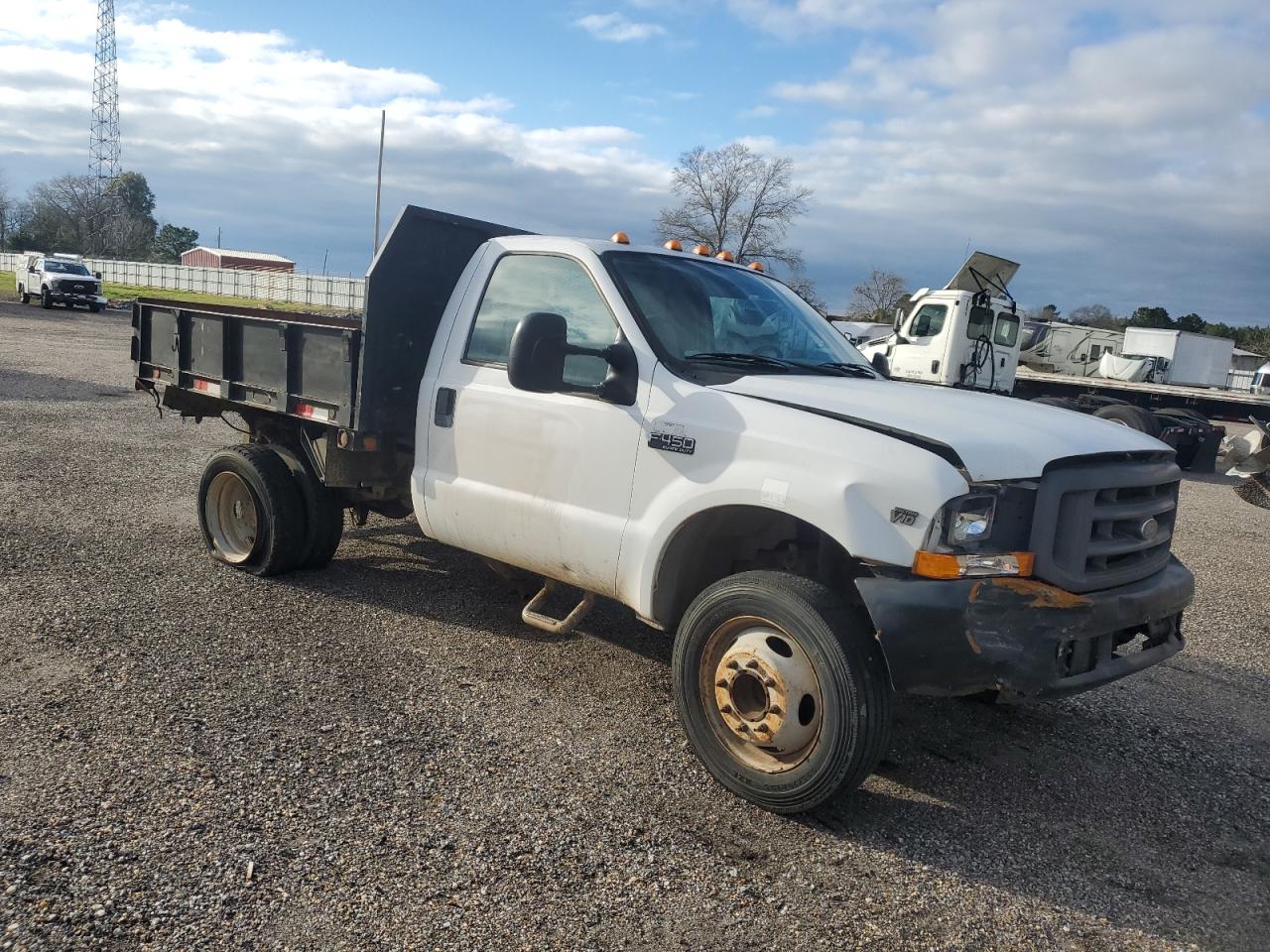1999 Ford F450 - Image 4