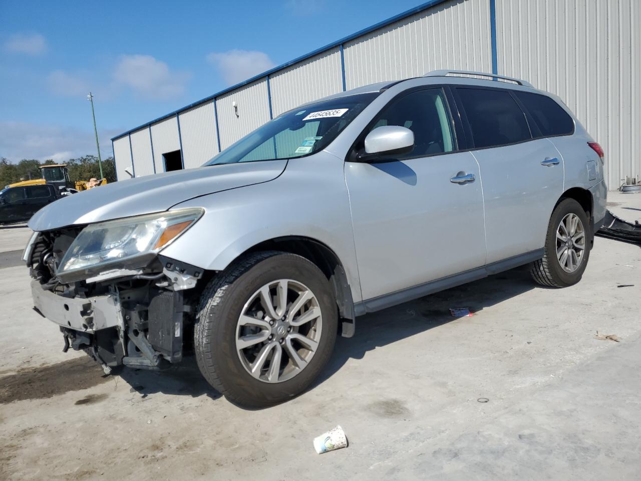 2015 Nissan Pathfinder - Image 1