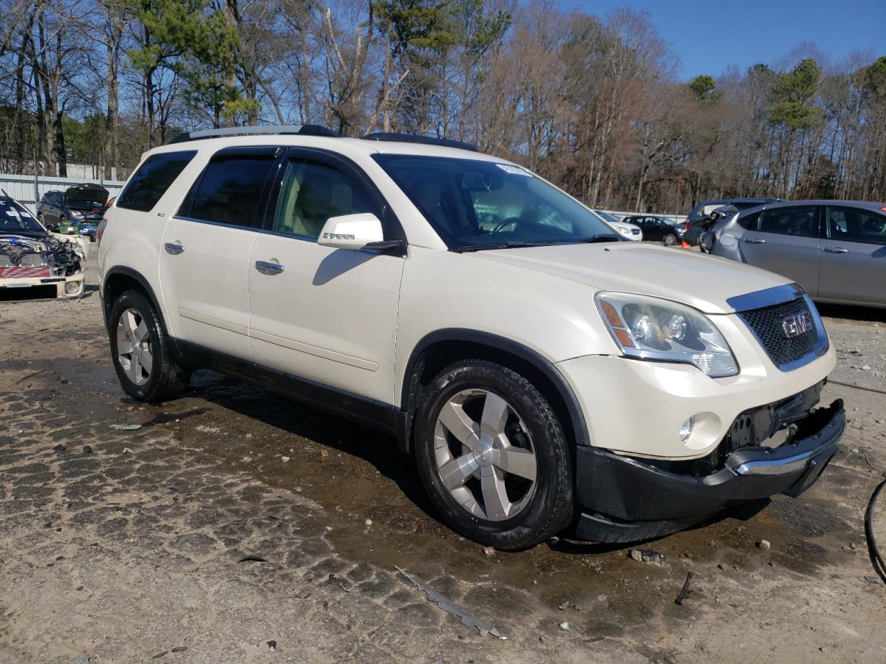2011 GMC Acadia - Image 4