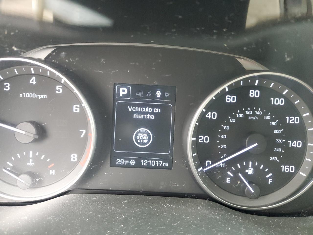 2017 Hyundai Elantra - Image 9