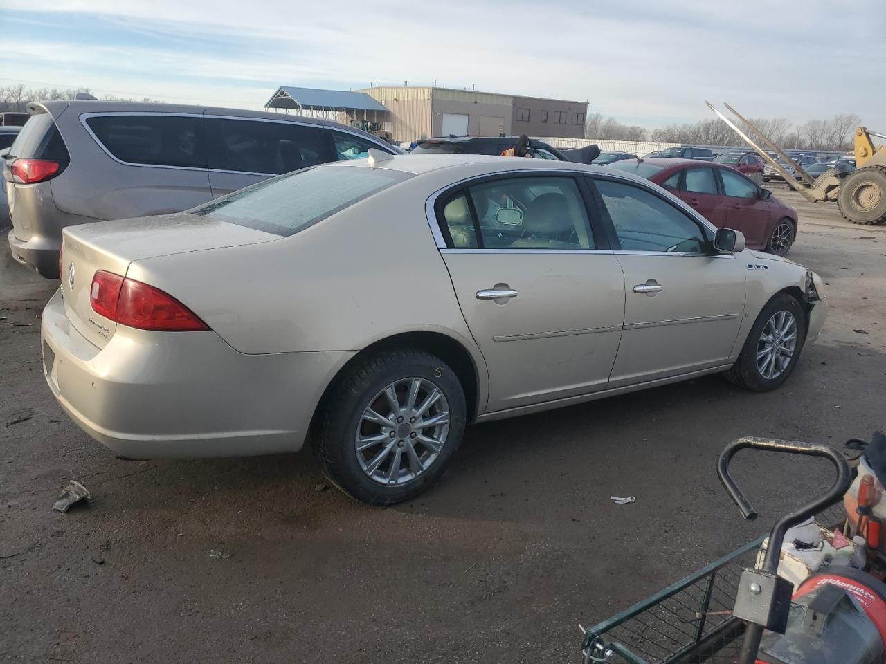 2009 Buick Lucerne - Image 3
