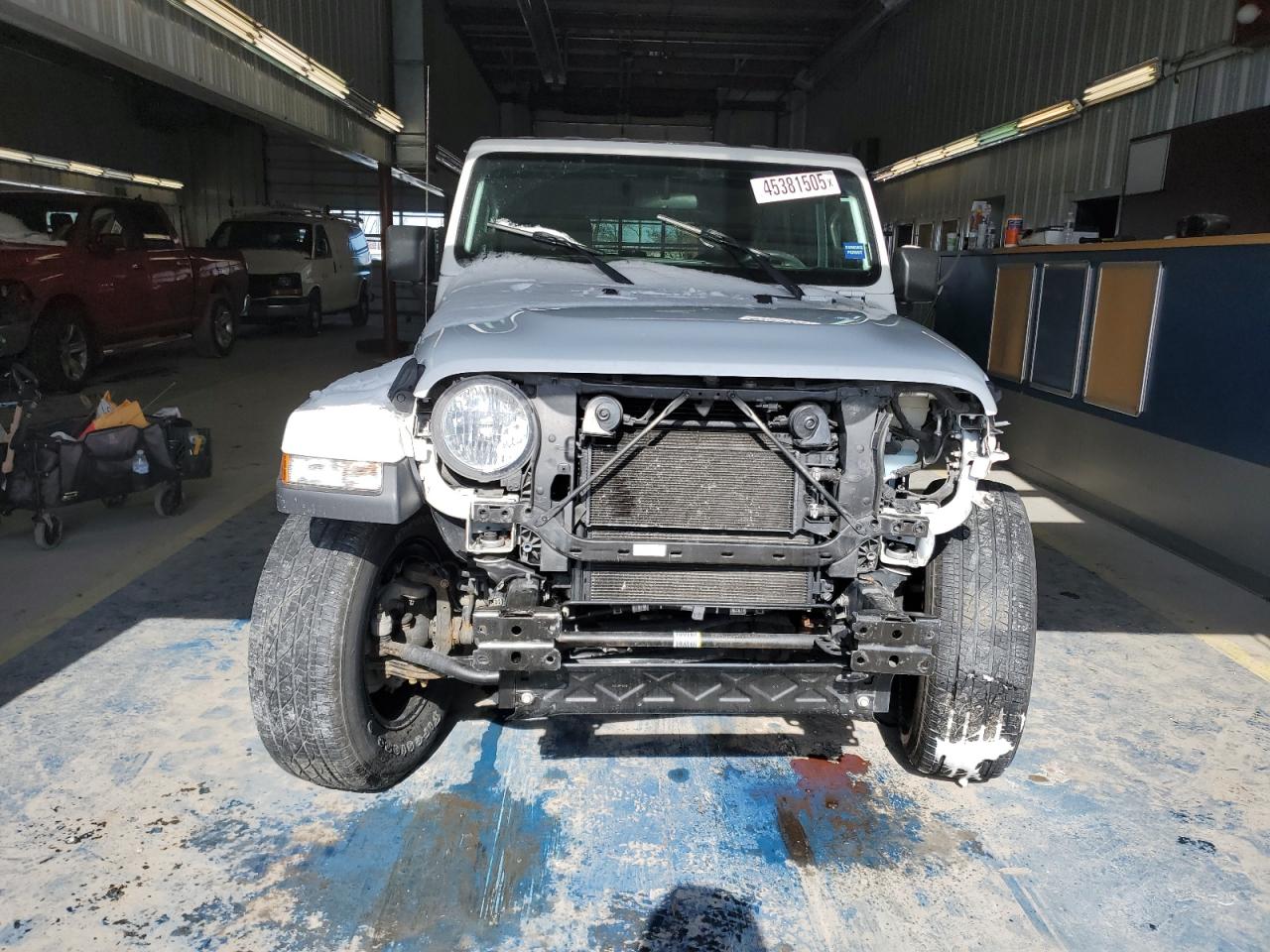 2019 Jeep Wrangler - Image 5