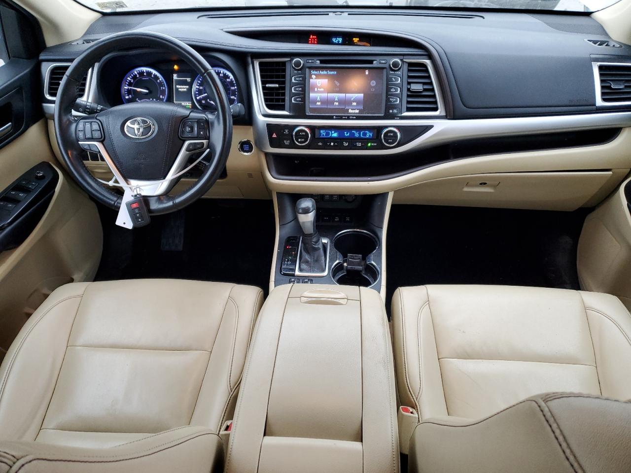 2019 Toyota Highlander - Image 8