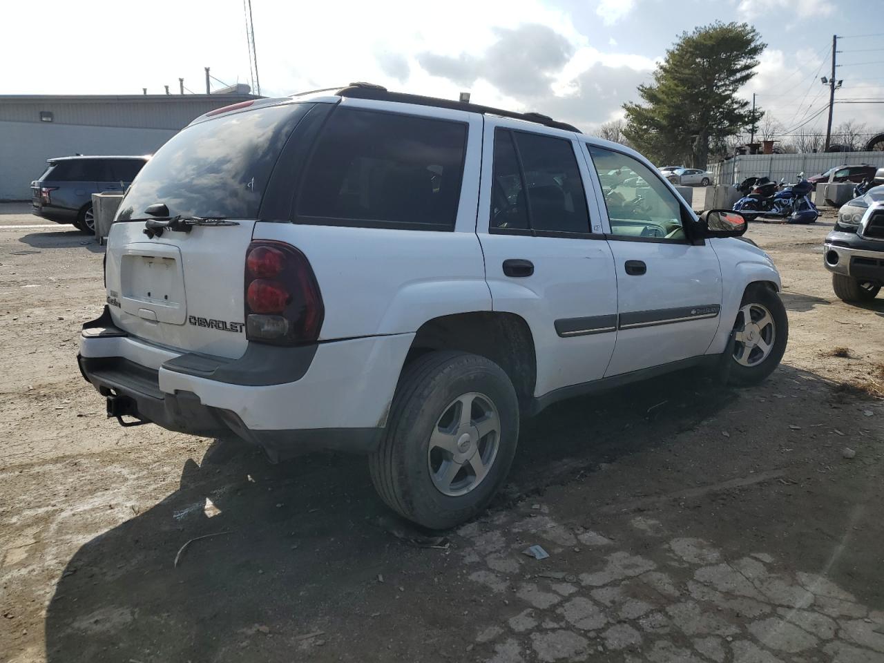 2002 Chevrolet TrailBlazer - Image 3