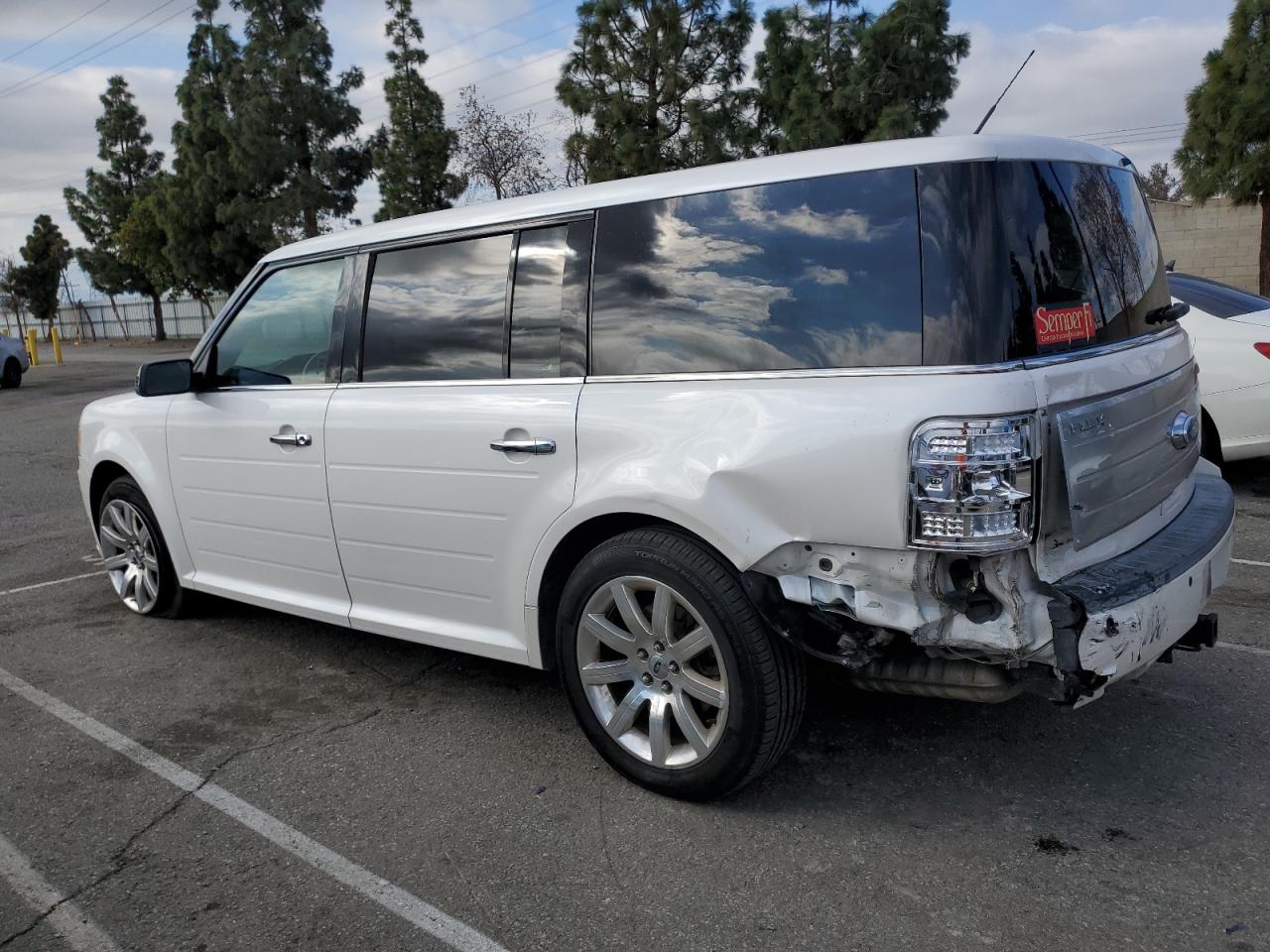 2011 Ford Flex - Image 2
