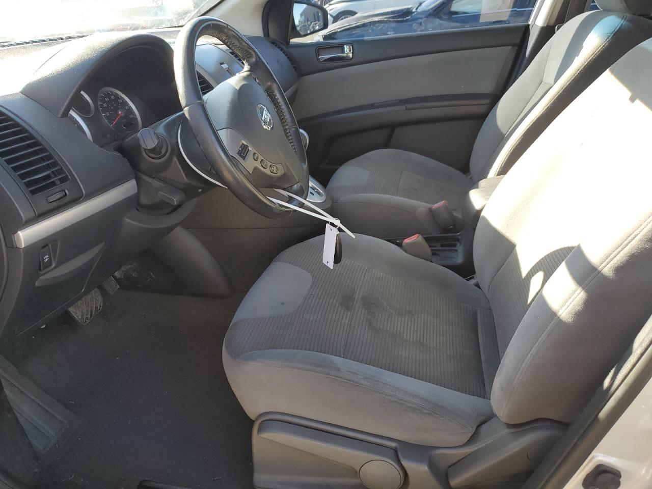 2011 Nissan Sentra - Image 7