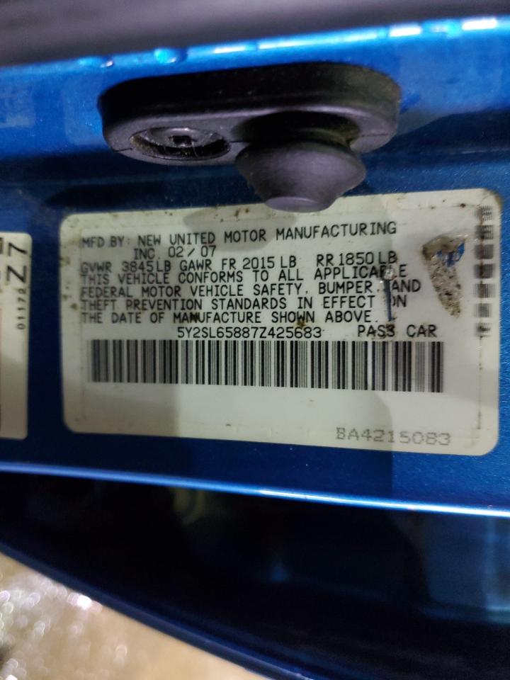 2007 Pontiac Vibe - Image 13