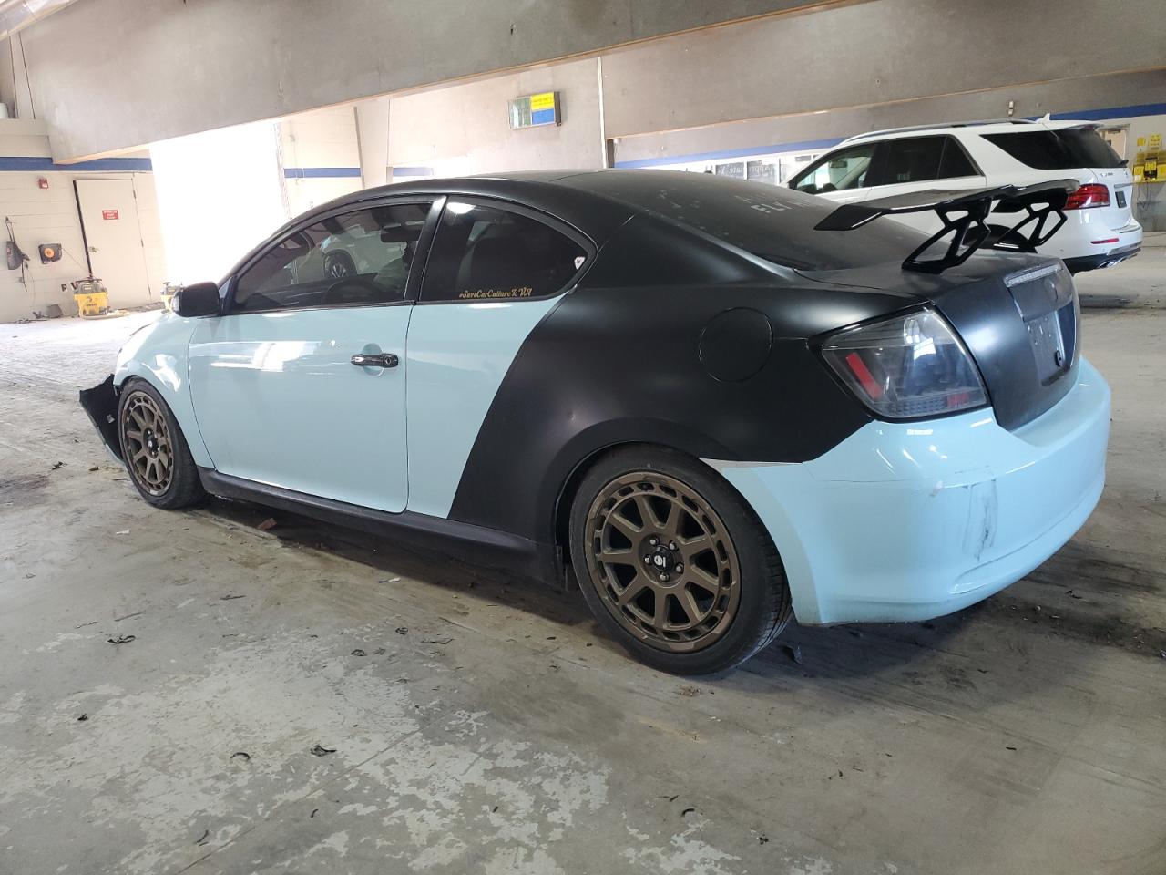 2006 Toyota tC - Image 2