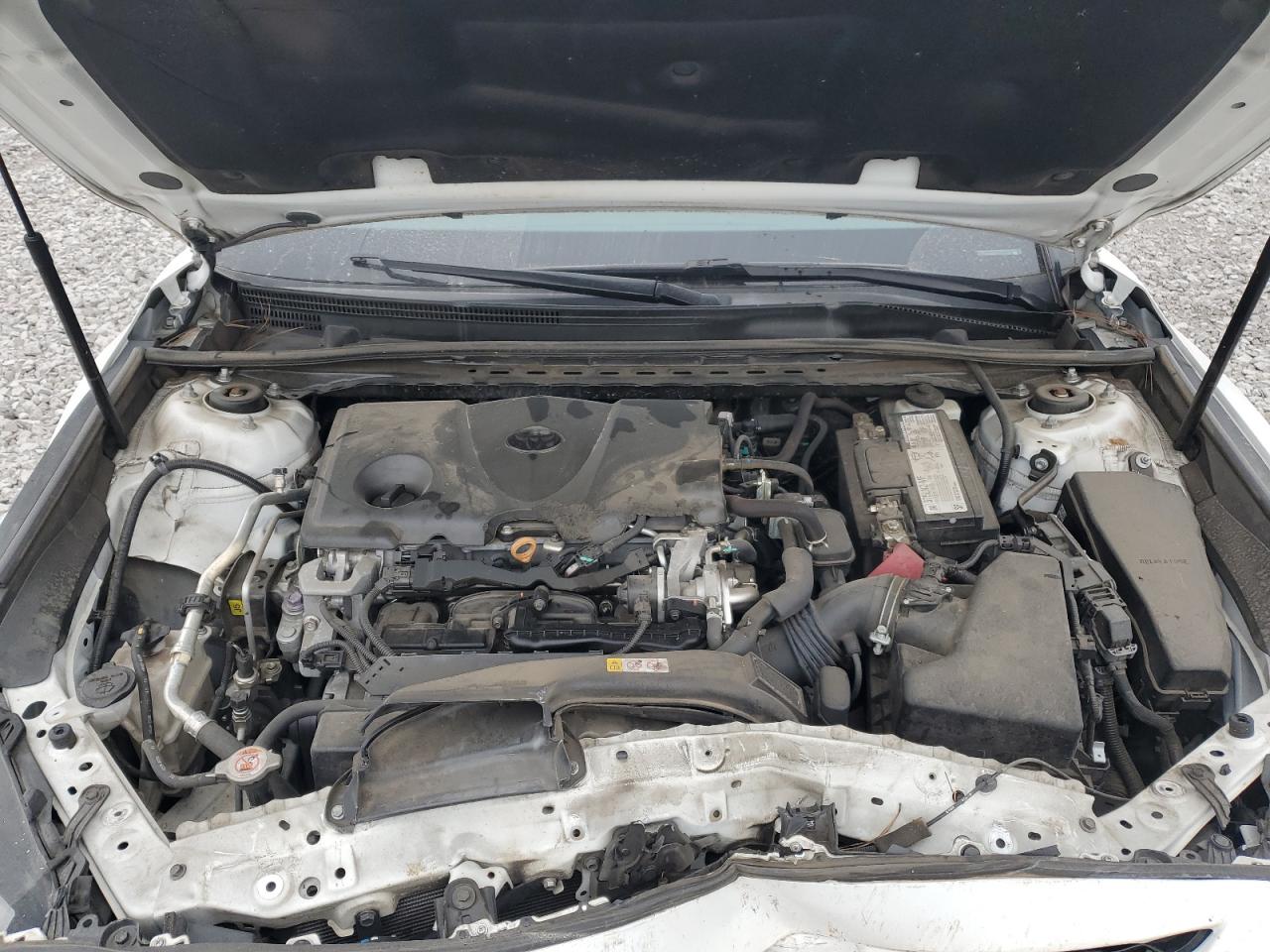2020 Toyota Camry - Image 12