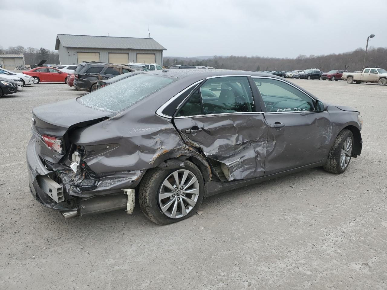 2015 Toyota Camry - Image 3