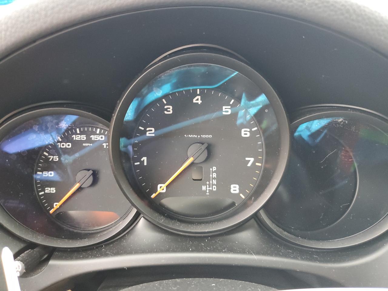 2018 Porsche Macan - Image 9