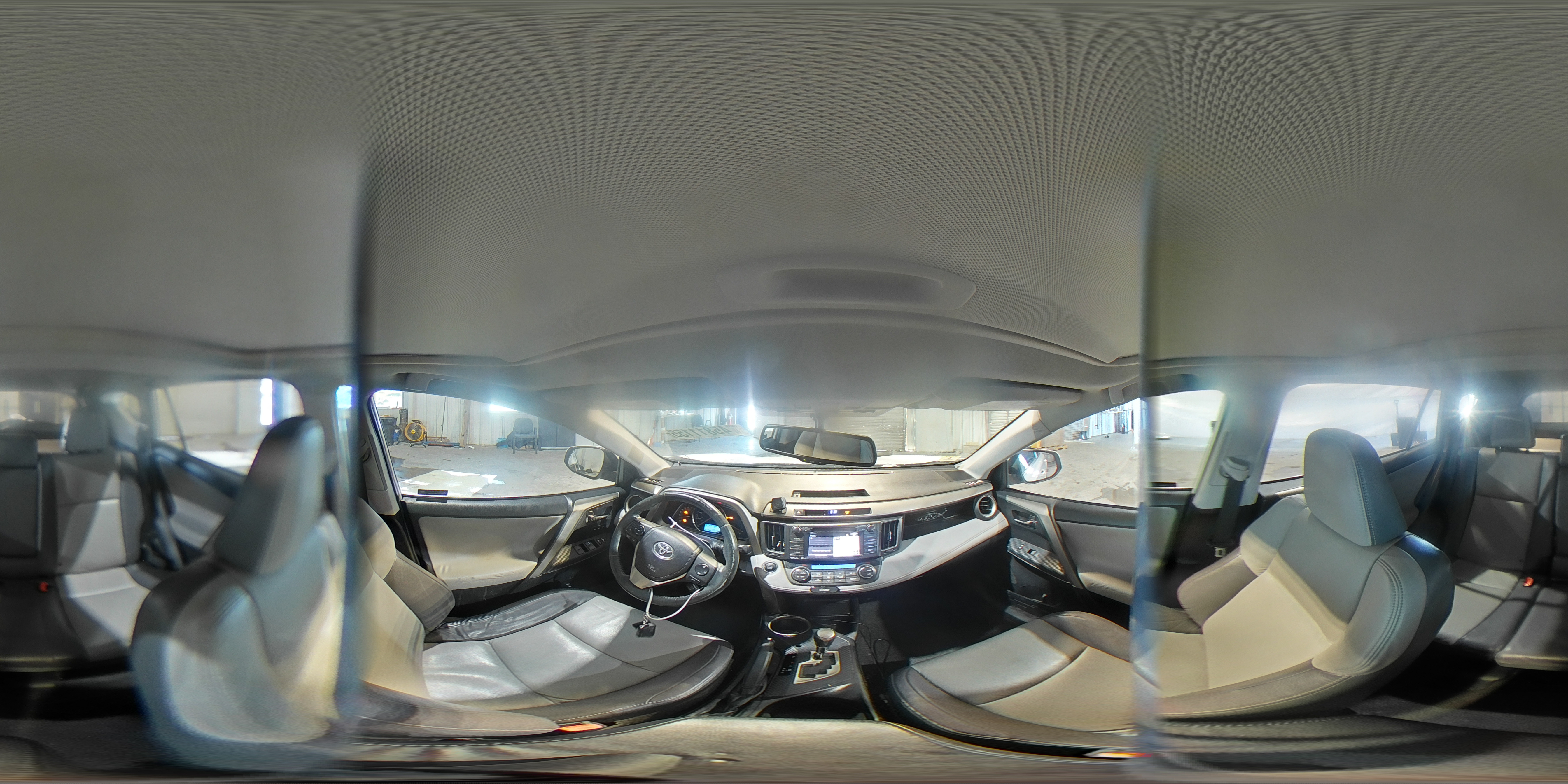 2014 Toyota RAV 4 - Image 13