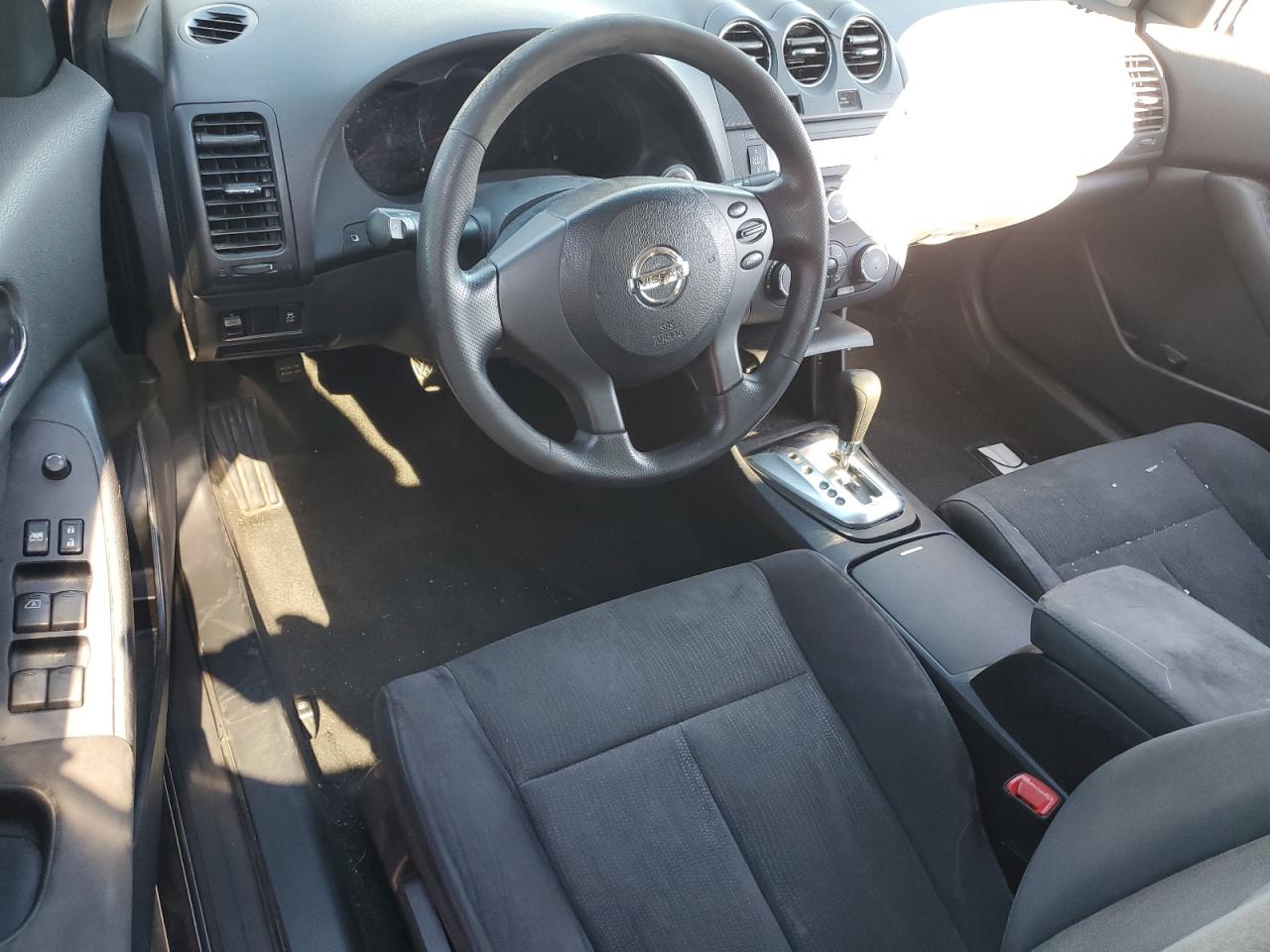 2012 Nissan Altima - Image 8