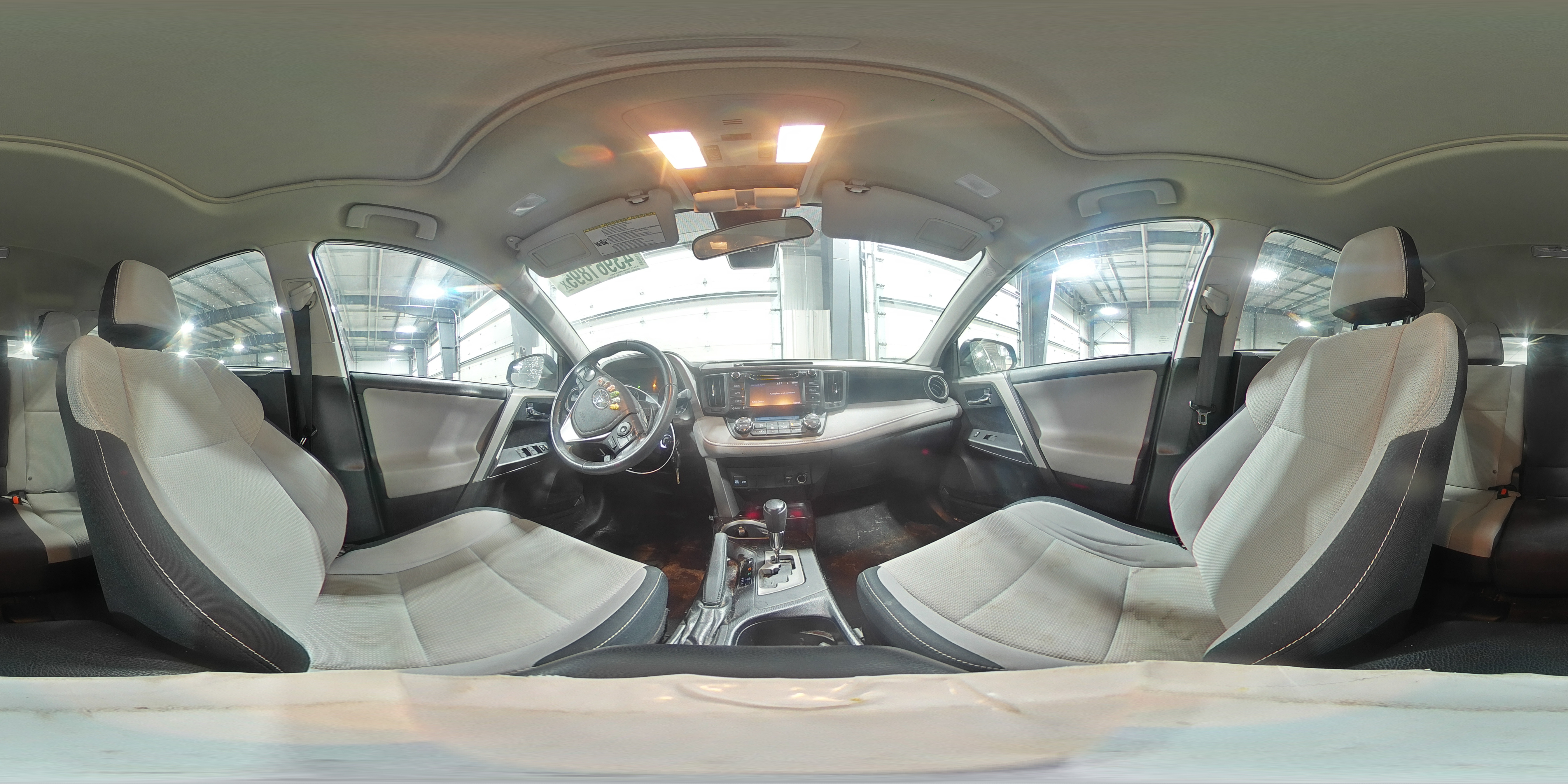 2017 Toyota RAV 4 - Image 15
