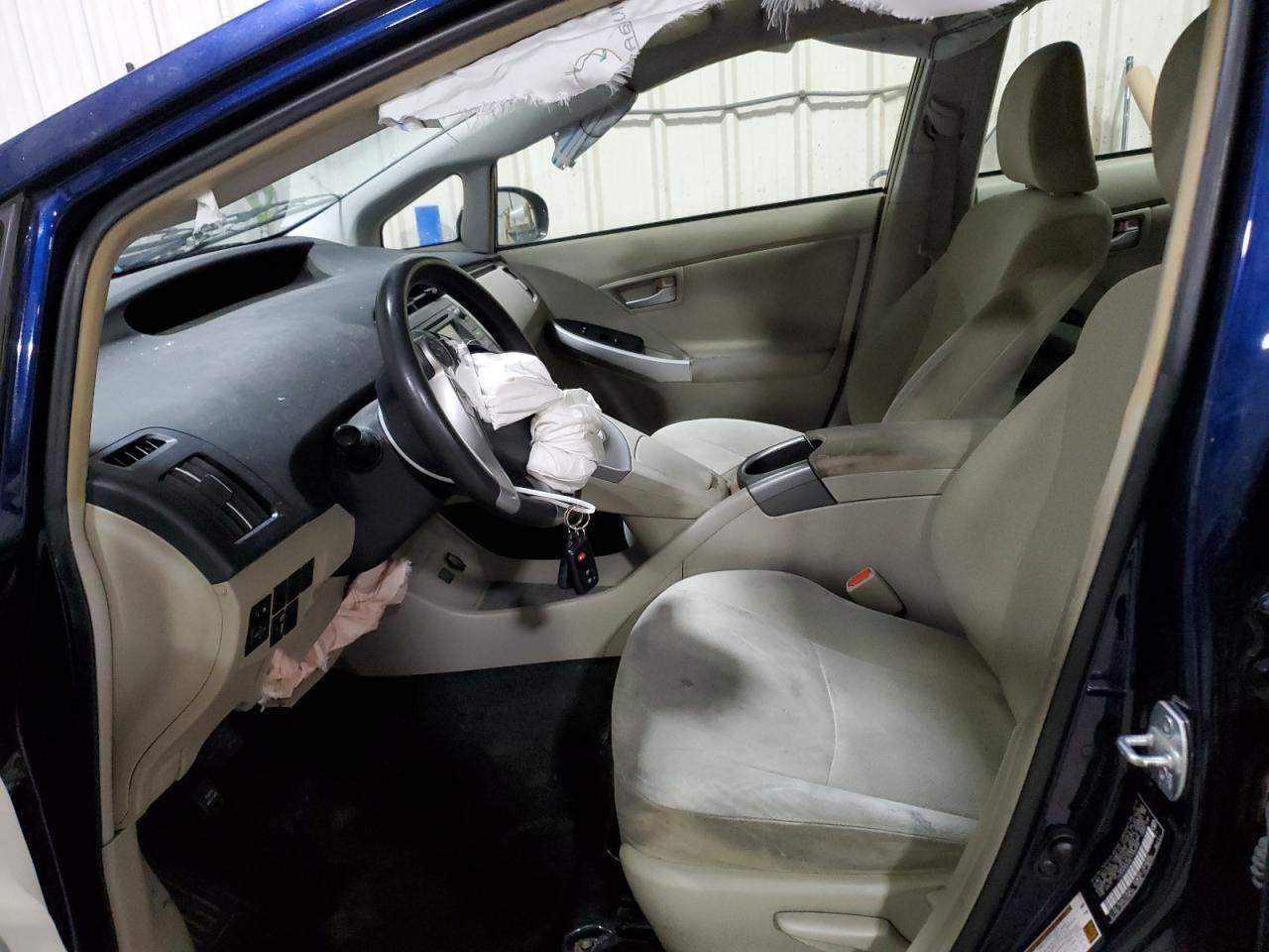 2014 Toyota Prius - Image 7