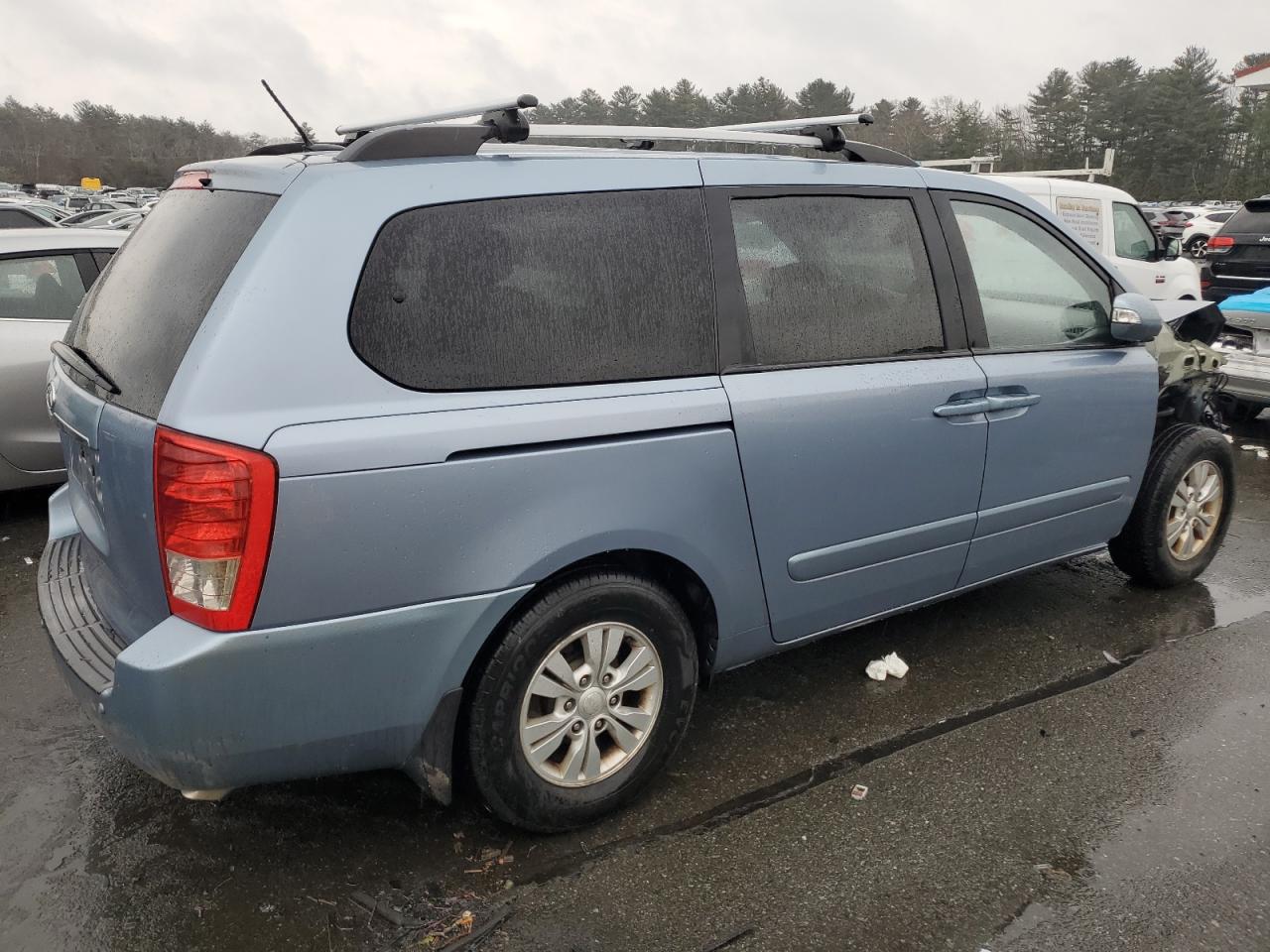 2012 Kia Sedona - Image 3