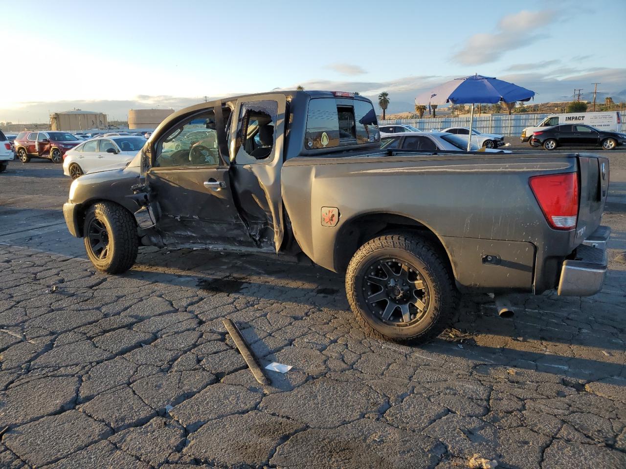 2005 Nissan Titan - Image 2