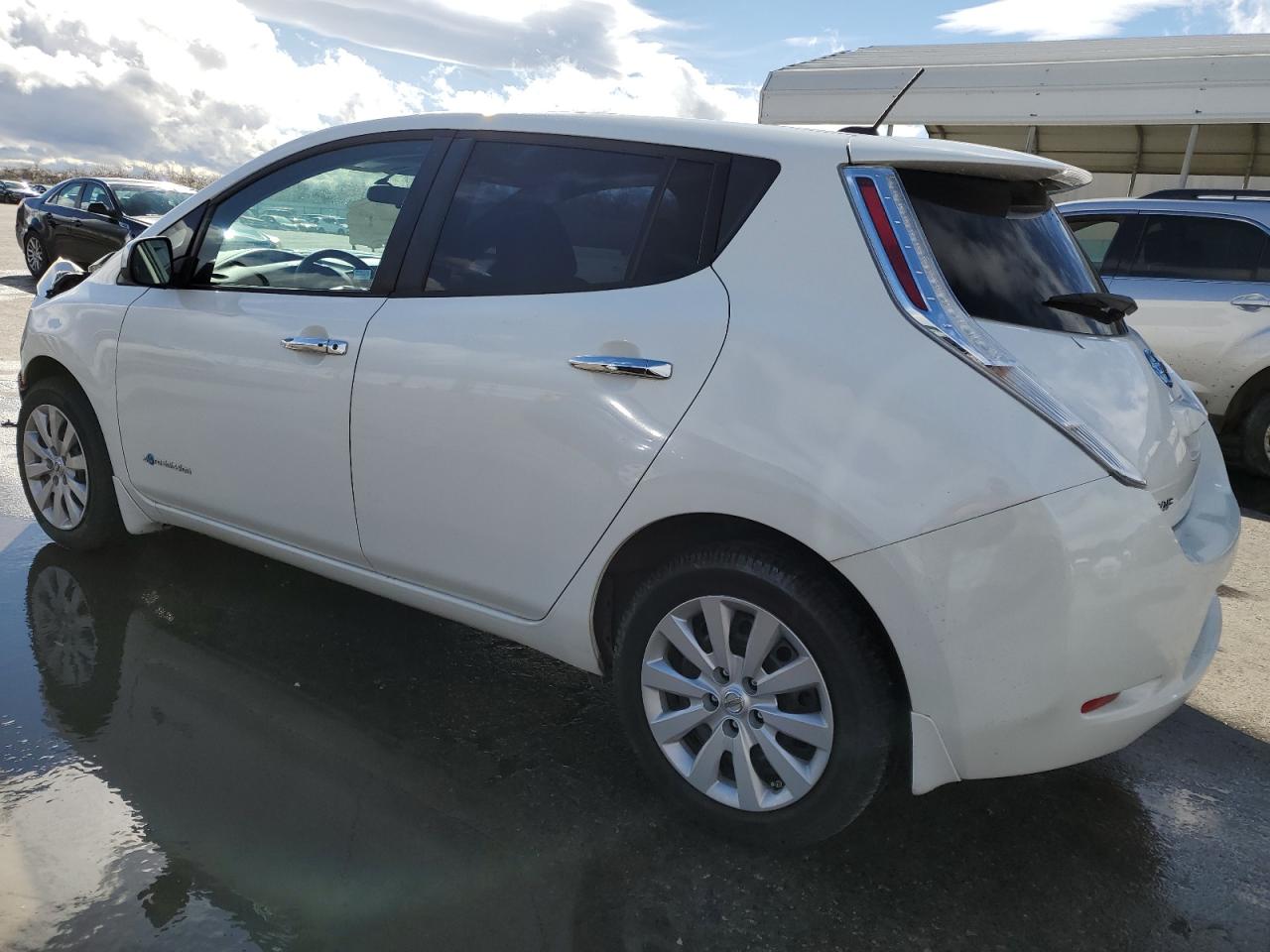 2016 Nissan Leaf - Image 2