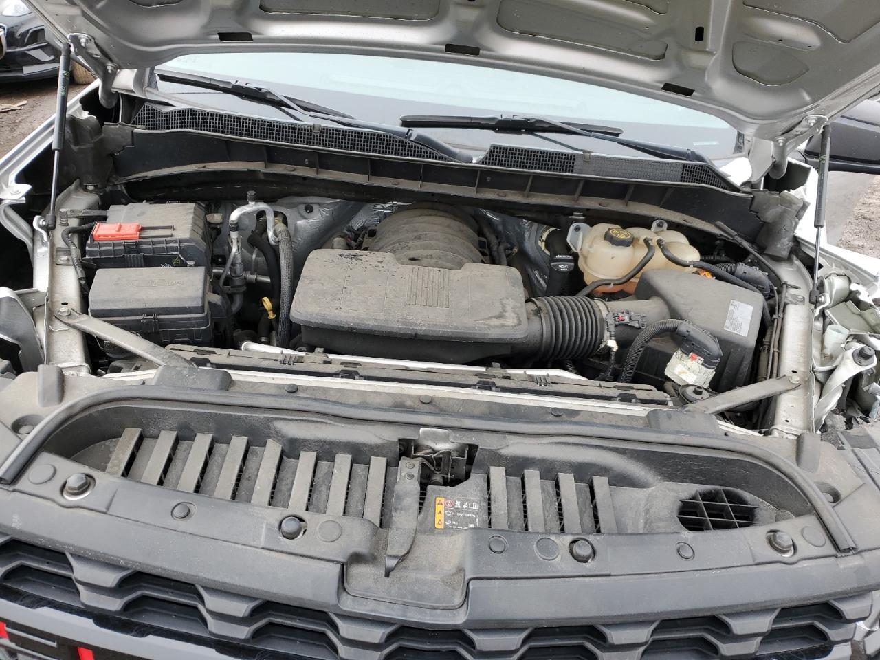 2019 Chevrolet Silverado - Image 11