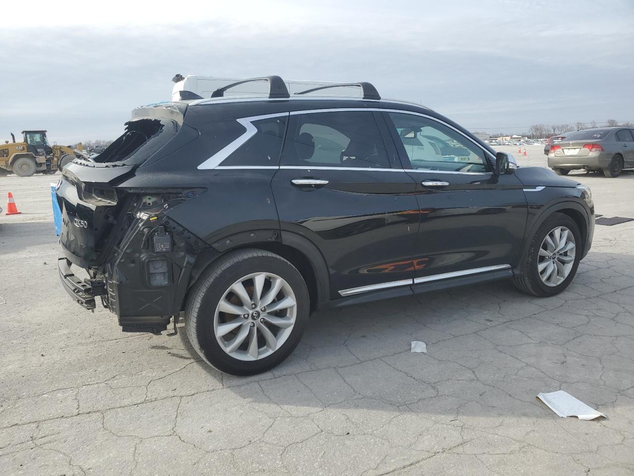 2019 Infiniti QX50 - Image 3