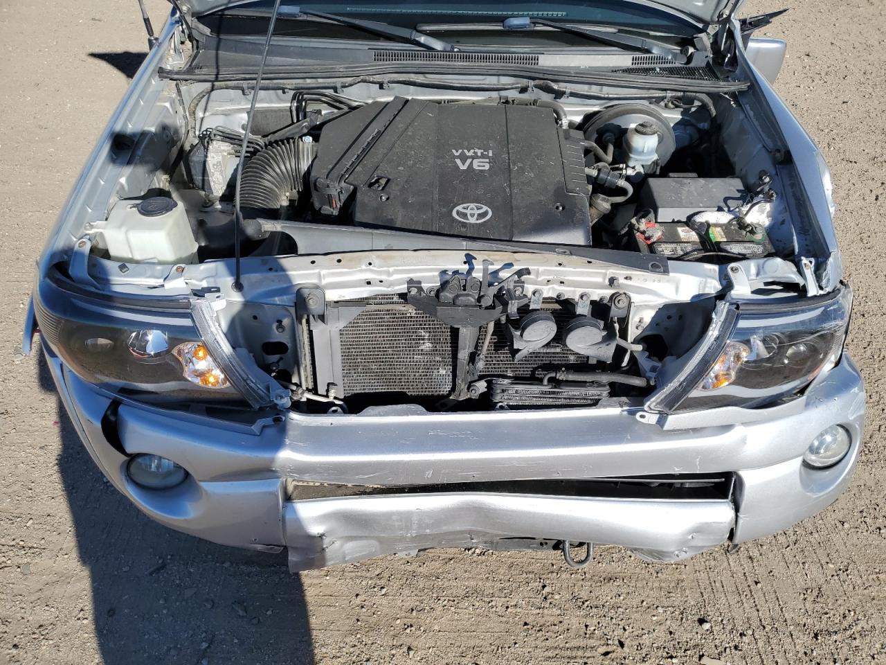 2011 Toyota Tacoma - Image 11